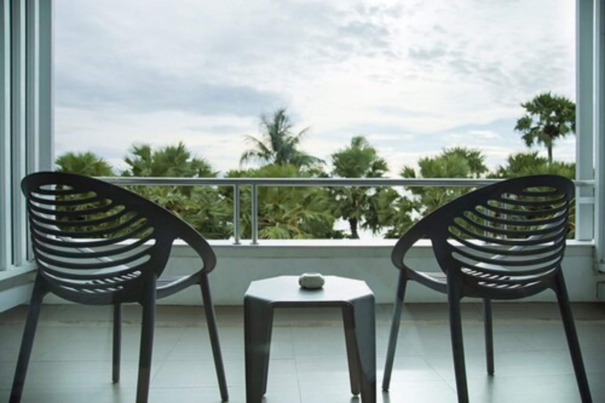 Baboona Beachfront Living Pattaya Luaran gambar