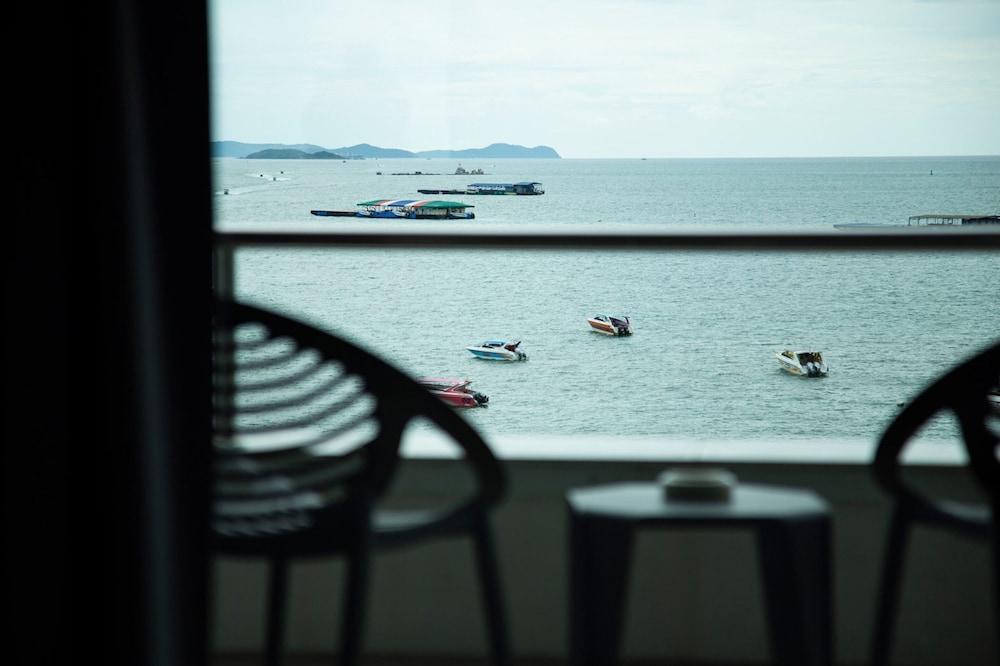 Baboona Beachfront Living Pattaya Luaran gambar